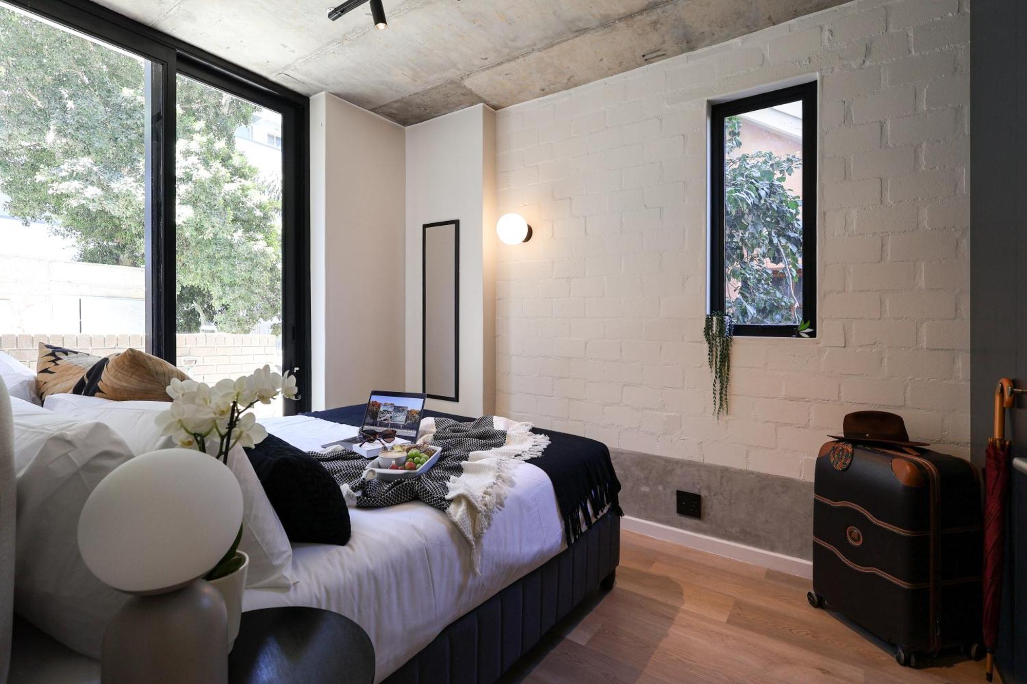 Apartment Three43 On B - Fluent Serviced