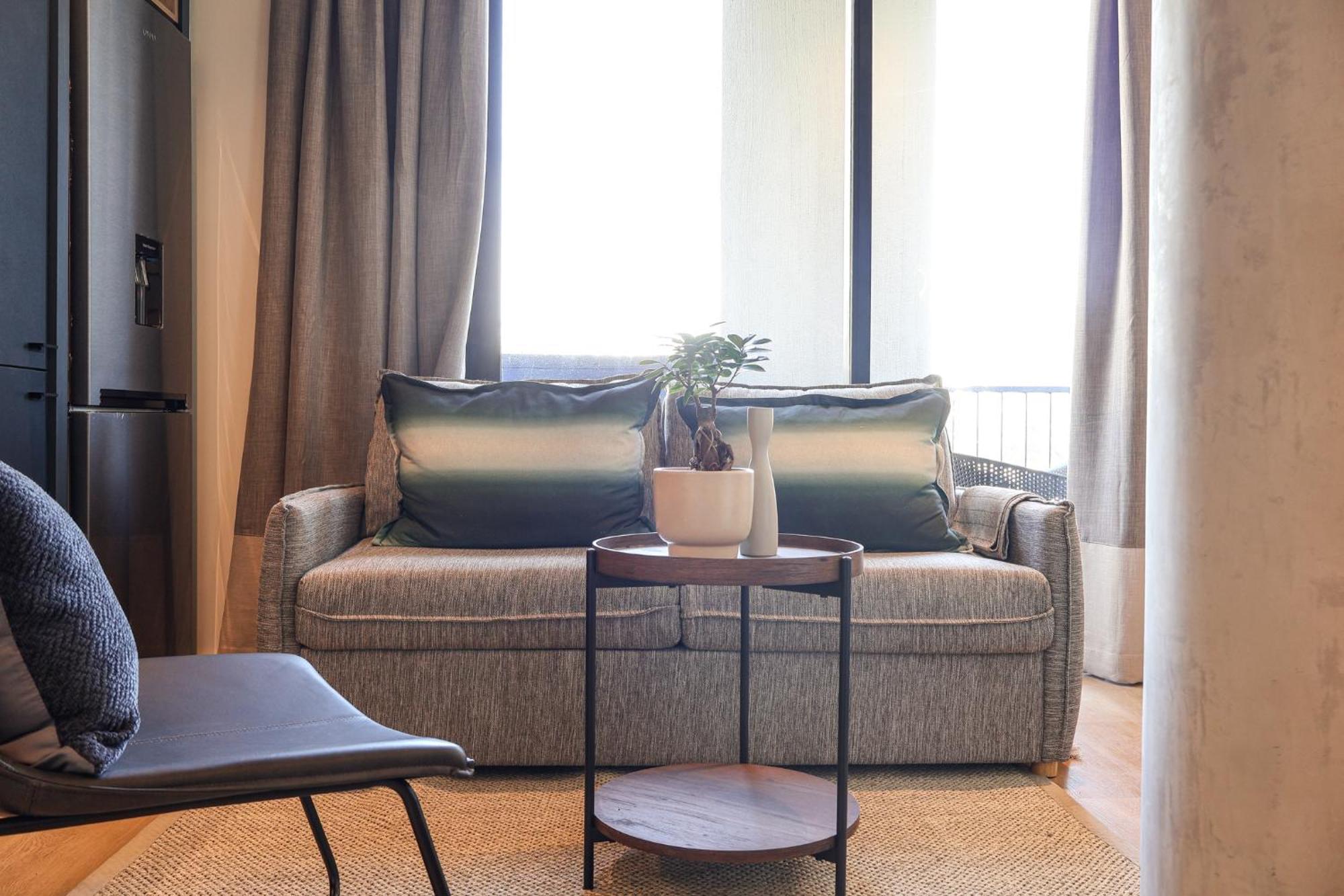 Apartment Three43 On B - Fluent Serviced *