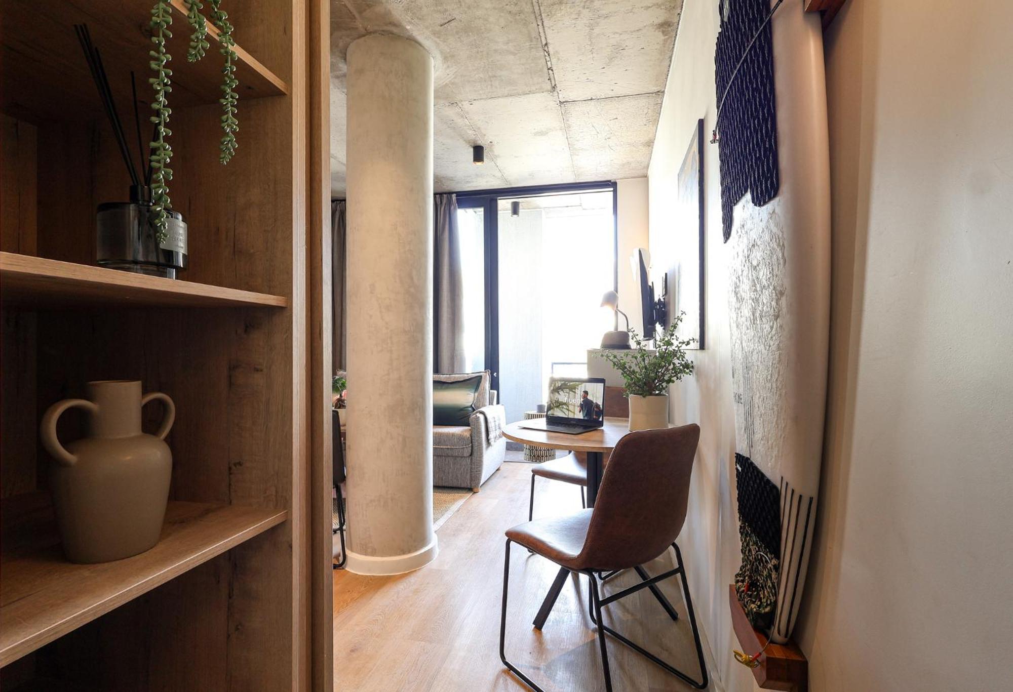 Apartment Three43 On B - Fluent Serviced *