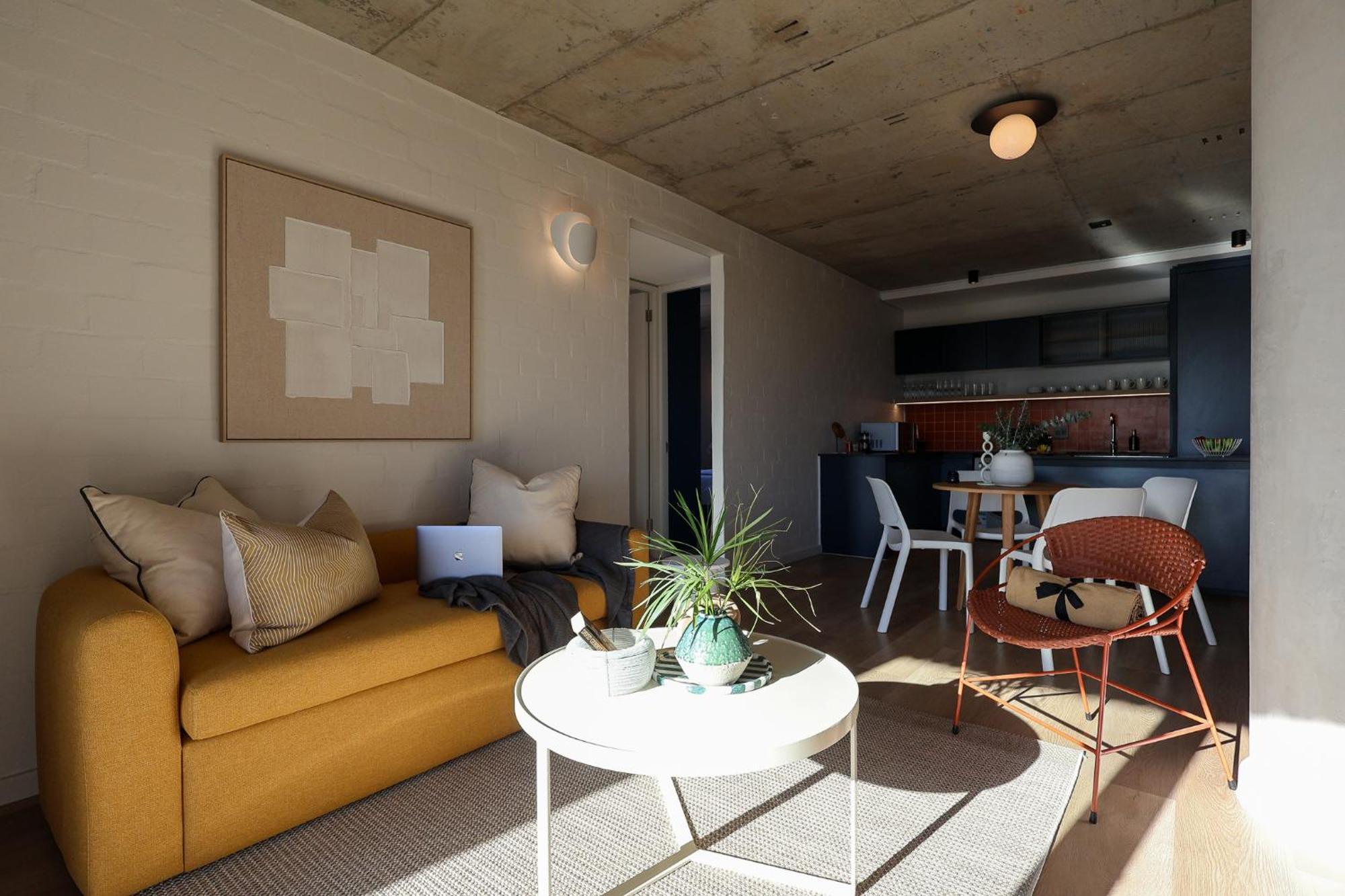 Three43 On B - Fluent Serviced Apartment *