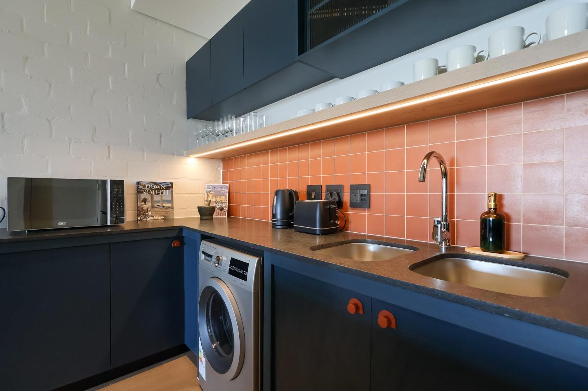 Apartment Three43 On B - Fluent Serviced *