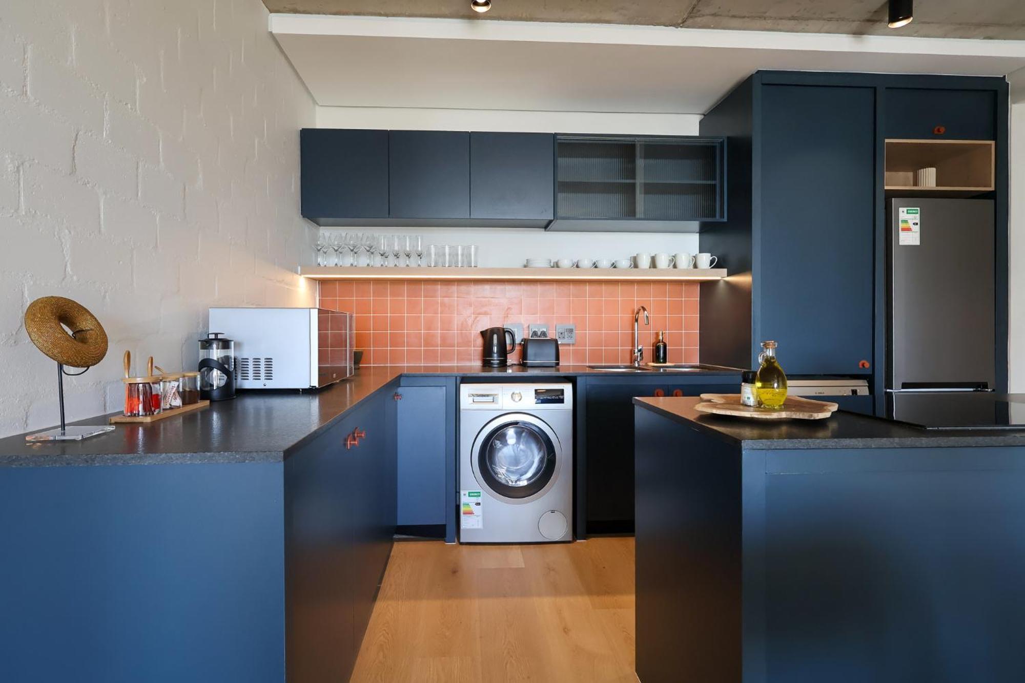 Apartment Three43 On B - Fluent Serviced